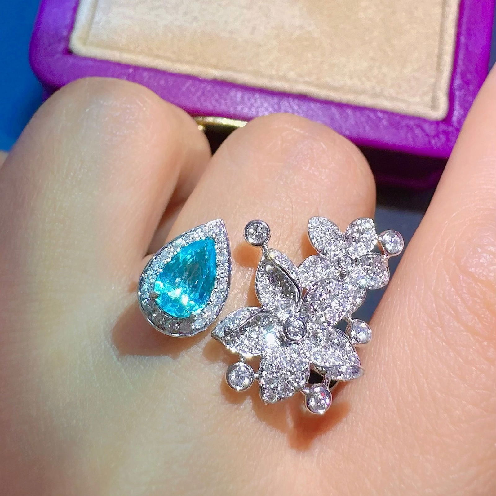 14k Gold 1.11 Ctw Natural Paraiba Tourmaline & Diamond Ring - 4