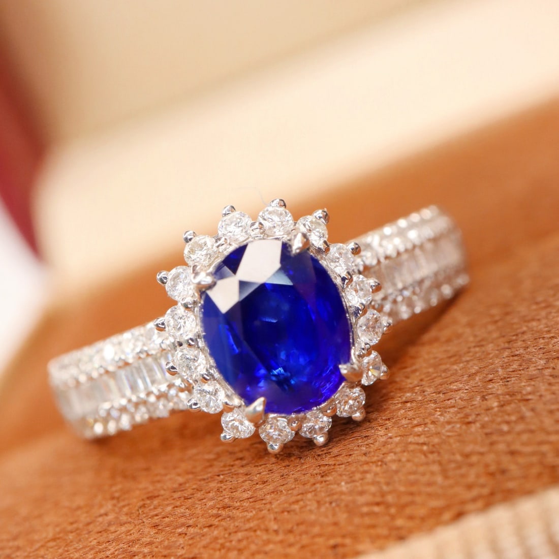 14k Gold 1.78 Ctw Natural Sapphire & Diamond Ring - 4