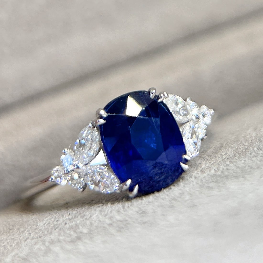 14k Gold 2.42 Ctw Natural Sapphire & Diamond Ring - 2