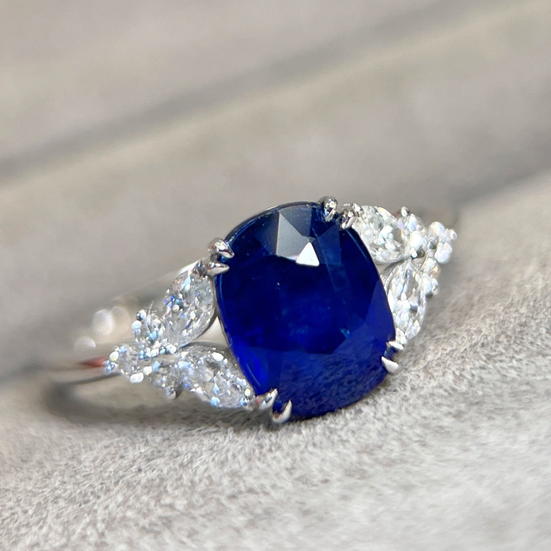 14k Gold 2.42 Ctw Natural Sapphire & Diamond Ring - 5