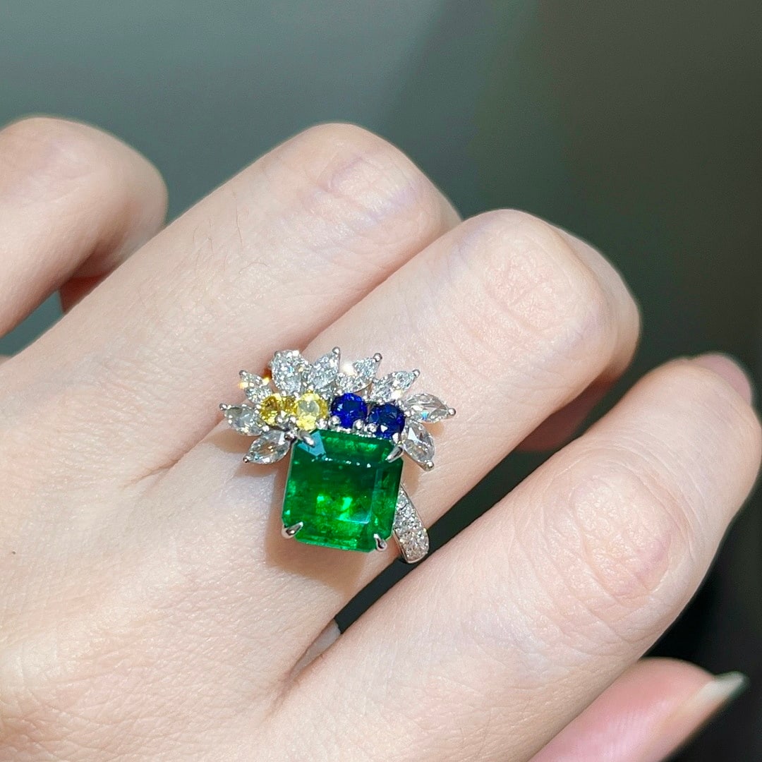 14k Gold 3.66 Ctw Vivid Green Natural Emerald & Diamond Ring - 6