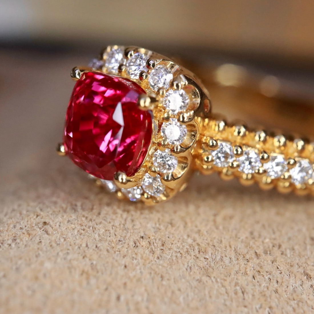 14k Gold 1.38 Ctw Natural Ruby & Diamond Ring - 4