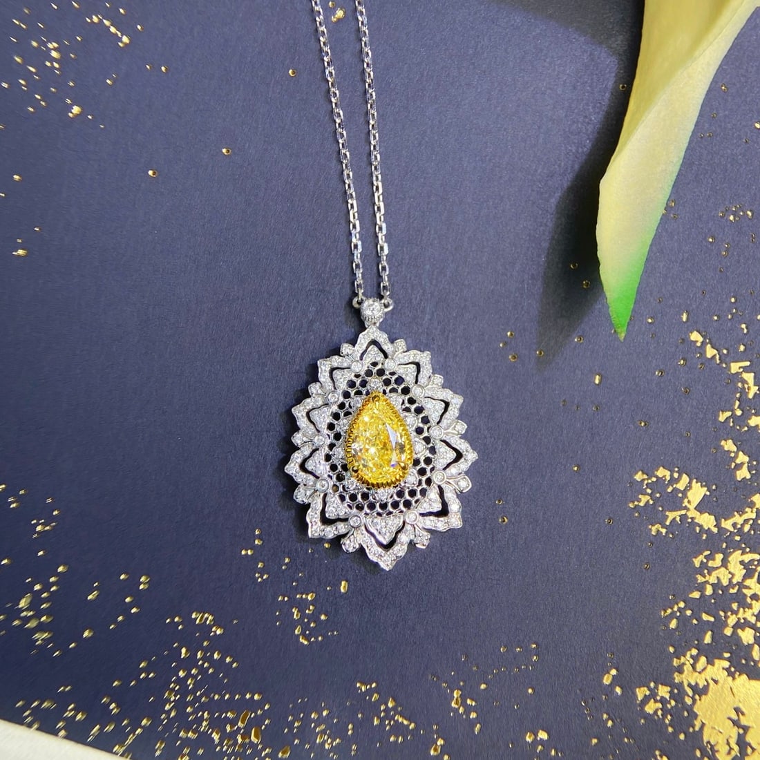 14k Gold 1.28 Ctw Natural Yellow Diamond & Diamond Necklace - 2