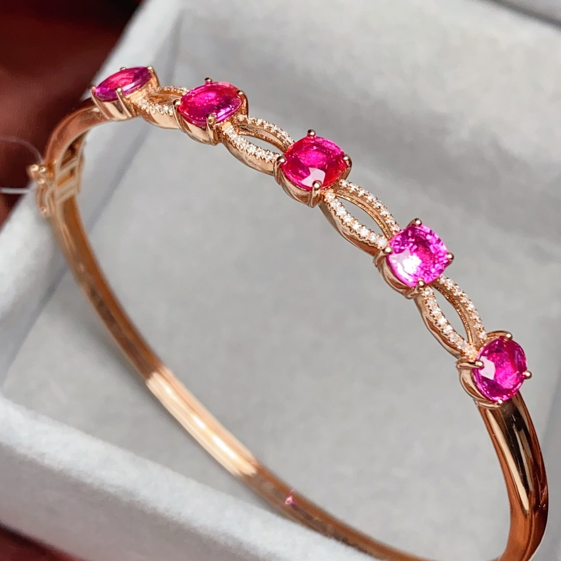 14k Gold 4.50 Ct Natural Ruby & Diamond Bangle - 3