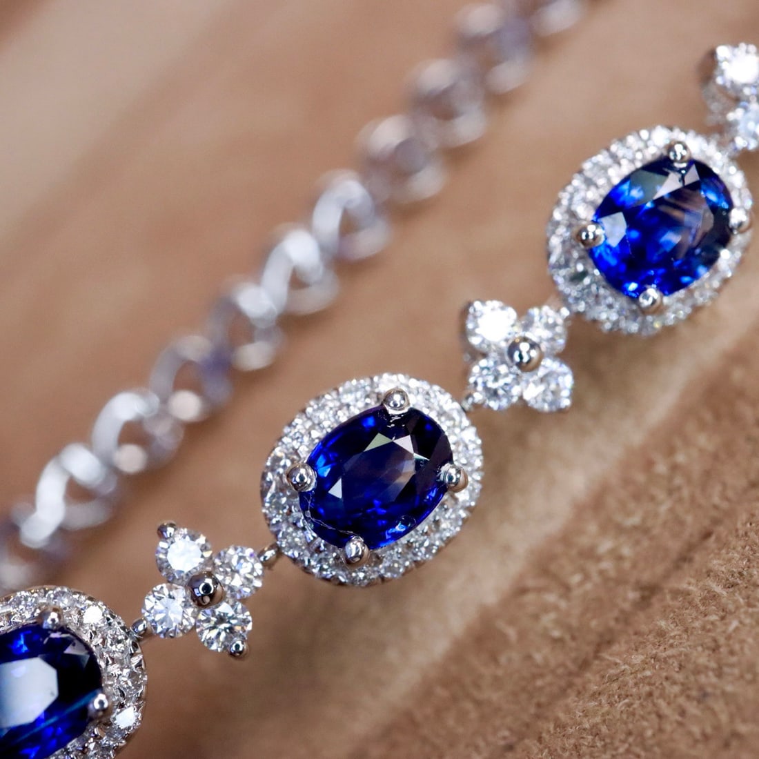 14k Gold 3.49 Ctw Natural Sapphire & Diamond Bracelet - 2