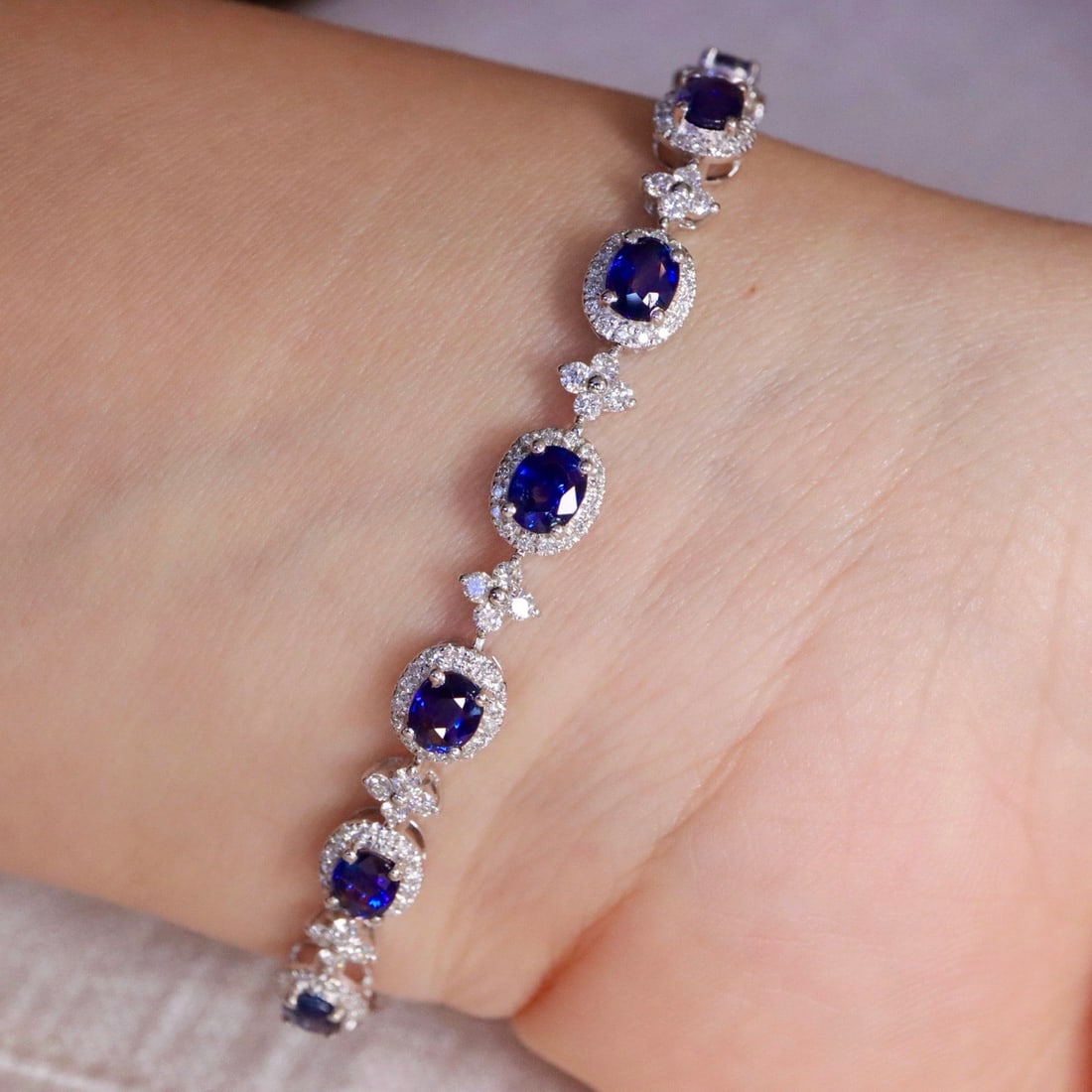 14k Gold 3.49 Ctw Natural Sapphire & Diamond Bracelet - 3