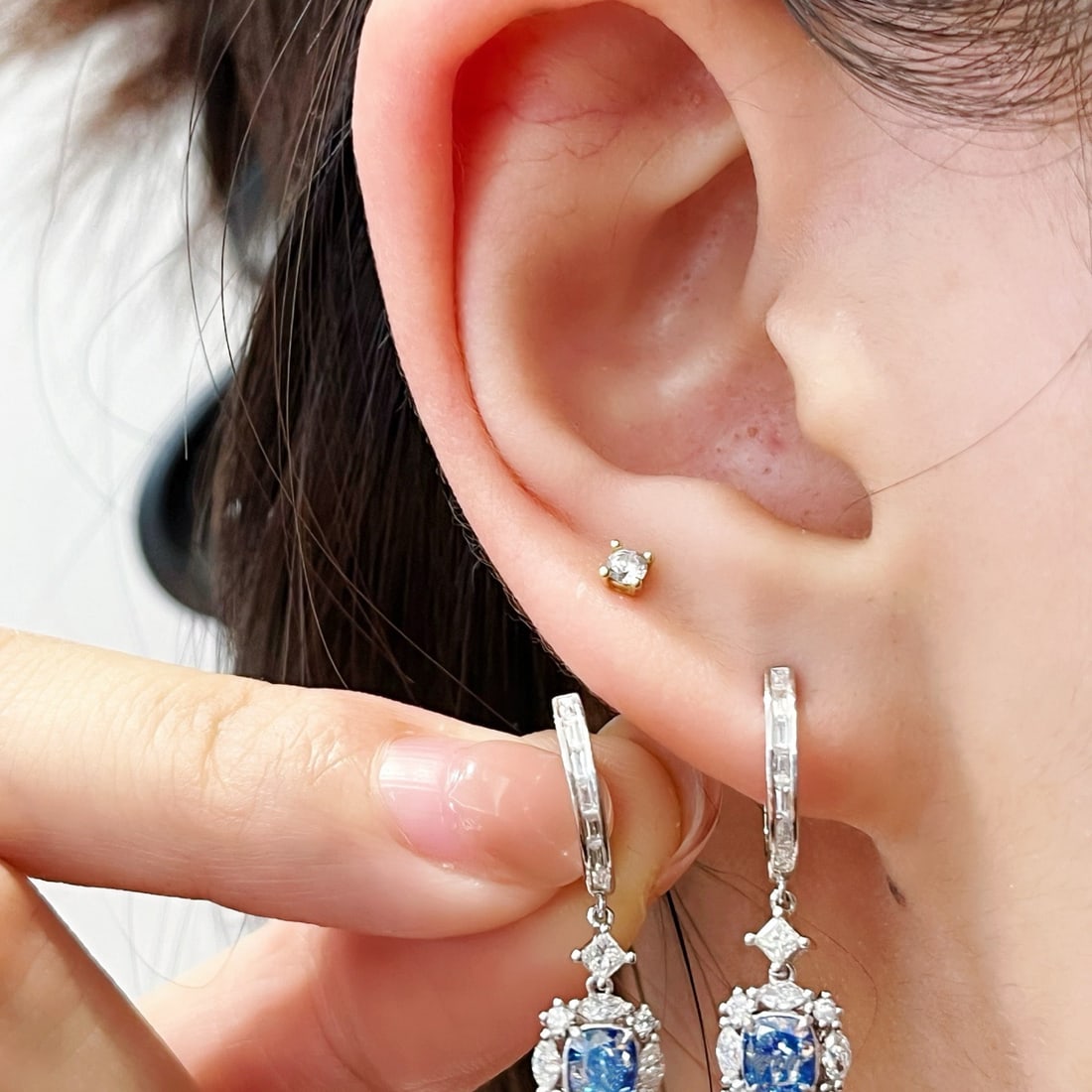 14k Gold 1.72 Ctw Natural Blue Diamond & Diamond Earrings - 5