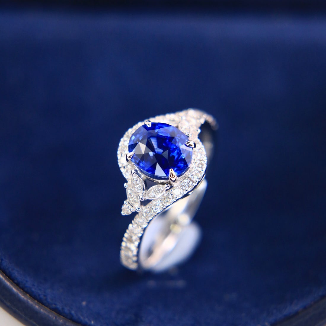 14k Gold 2.39 Ctw Natural Sapphire & Diamond Ring - 4