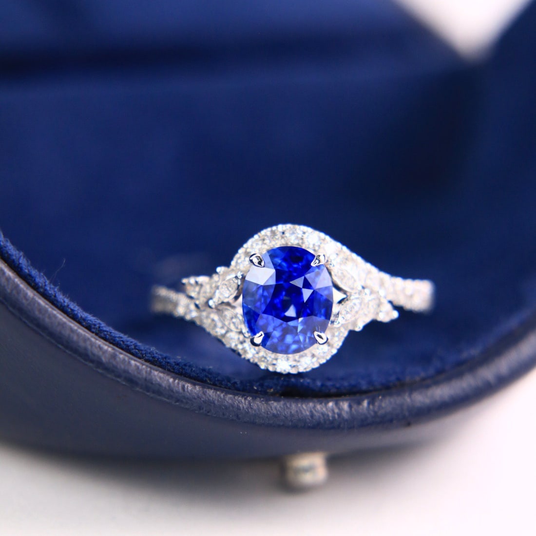 14k Gold 2.39 Ctw Natural Sapphire & Diamond Ring - 6