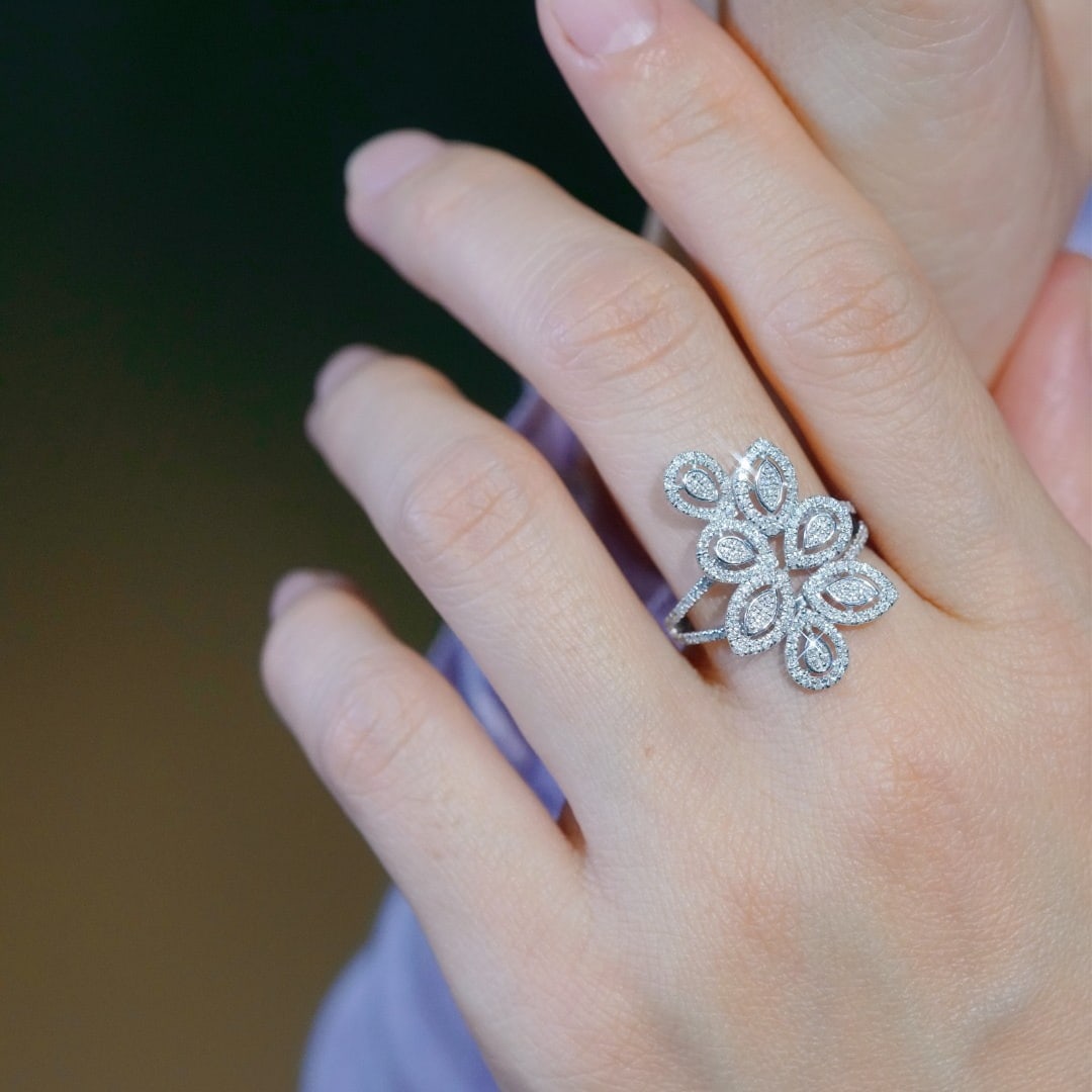 14k Gold 0.70 Ct Natural H Diamond Ring - 4