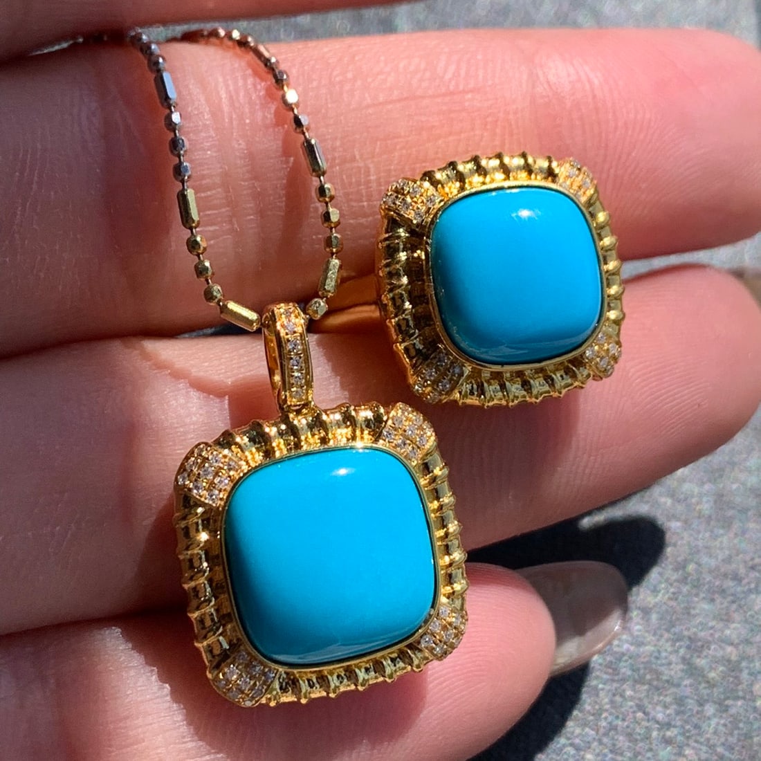 14k Gold 8.85 Ct Natural Blue Turquoise & Diamond Jewelry Set - 4