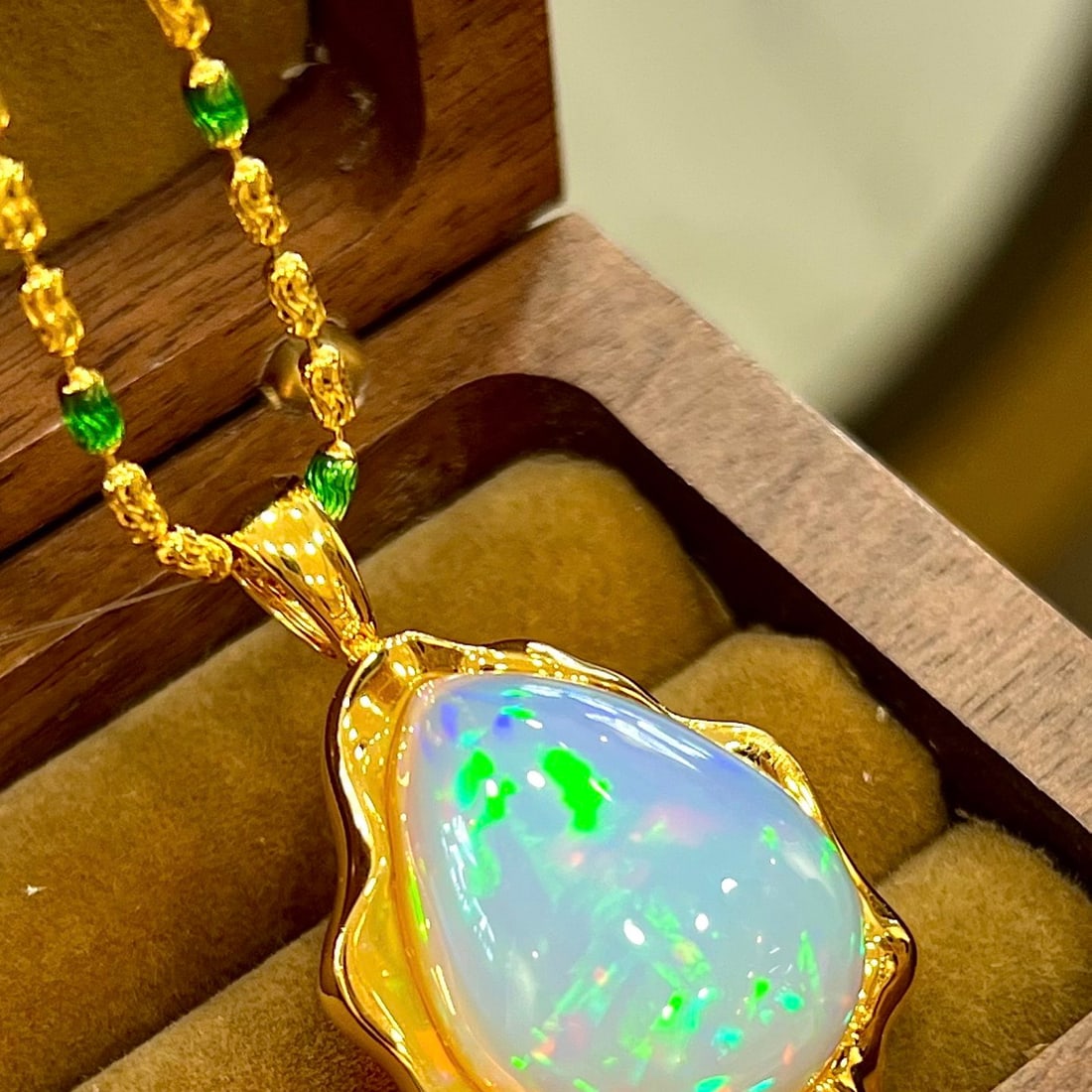 14k Gold 20.80 Ct Natural Opal Pendant( Without Chain ) - 3