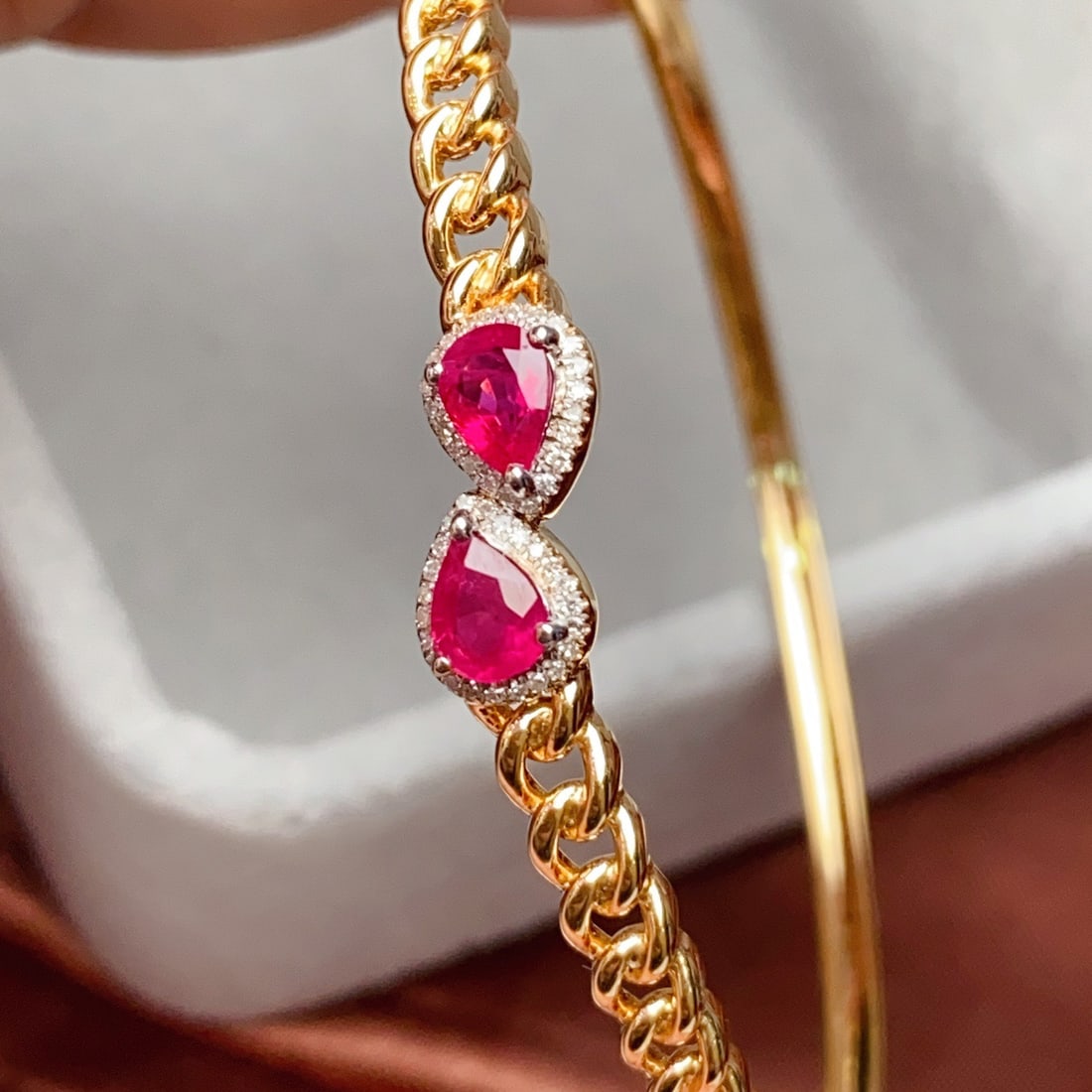 14k Gold 1.05 Ct Natural Ruby & Diamond Bangle - 4