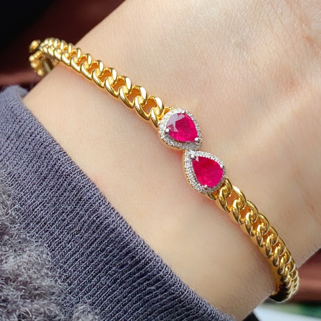 14k Gold 1.05 Ct Natural Ruby & Diamond Bangle - 6
