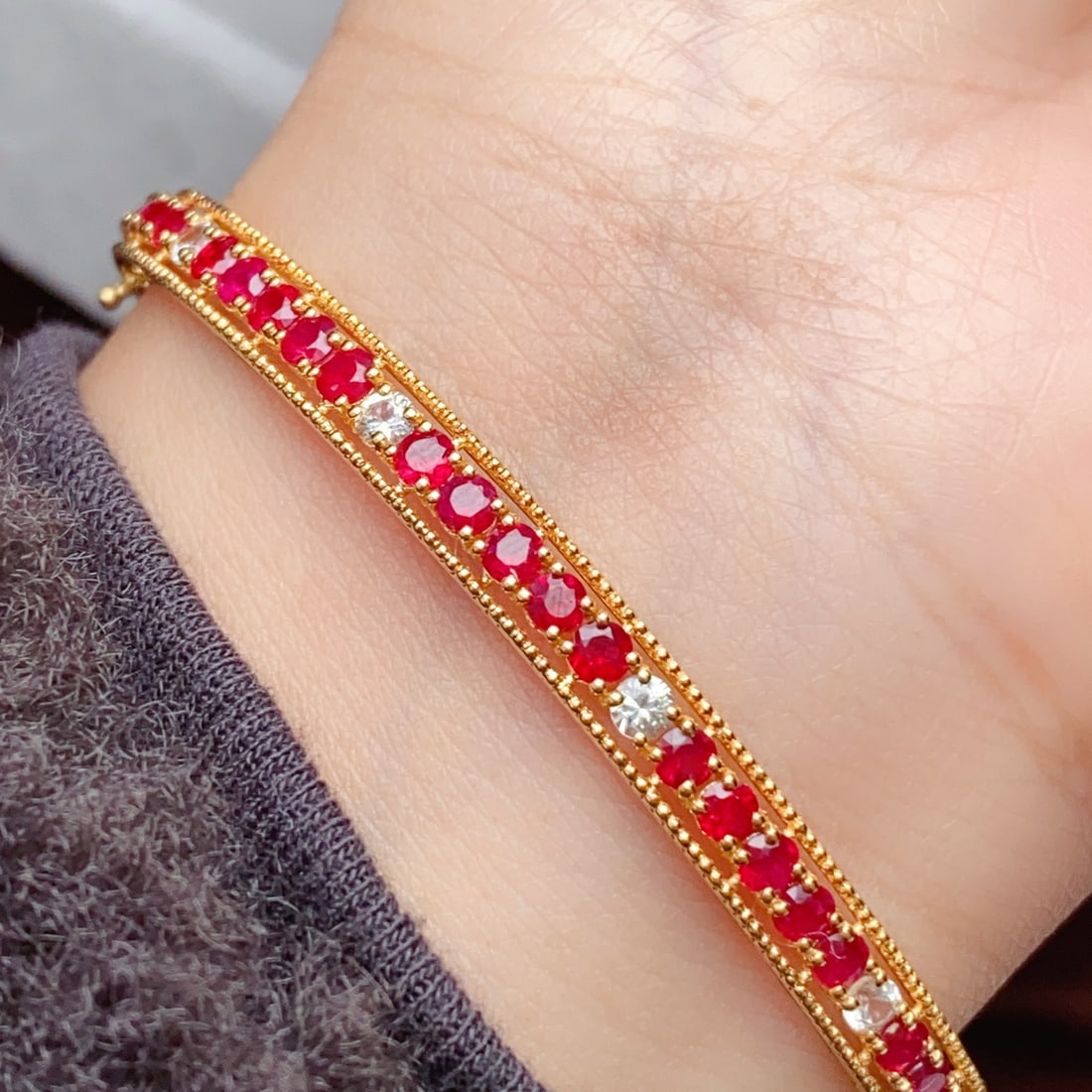 14k Gold 2.50 Ct Natural Ruby & Sapphire Bangle - 6