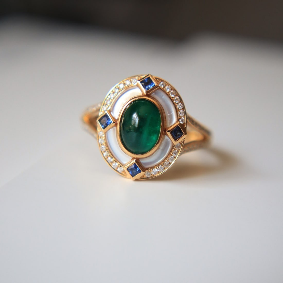 14k Gold 0.95 Ct Natural Emerald & Sapphire & Diamond Ring: Ref:231118343 // gold content:14k gold // ring size:7. 25us // // main gemstone:emerald // shape:oval // carat weight:0. 95ct // color:green // treatment:natural // // adjacent gemstone 2 :