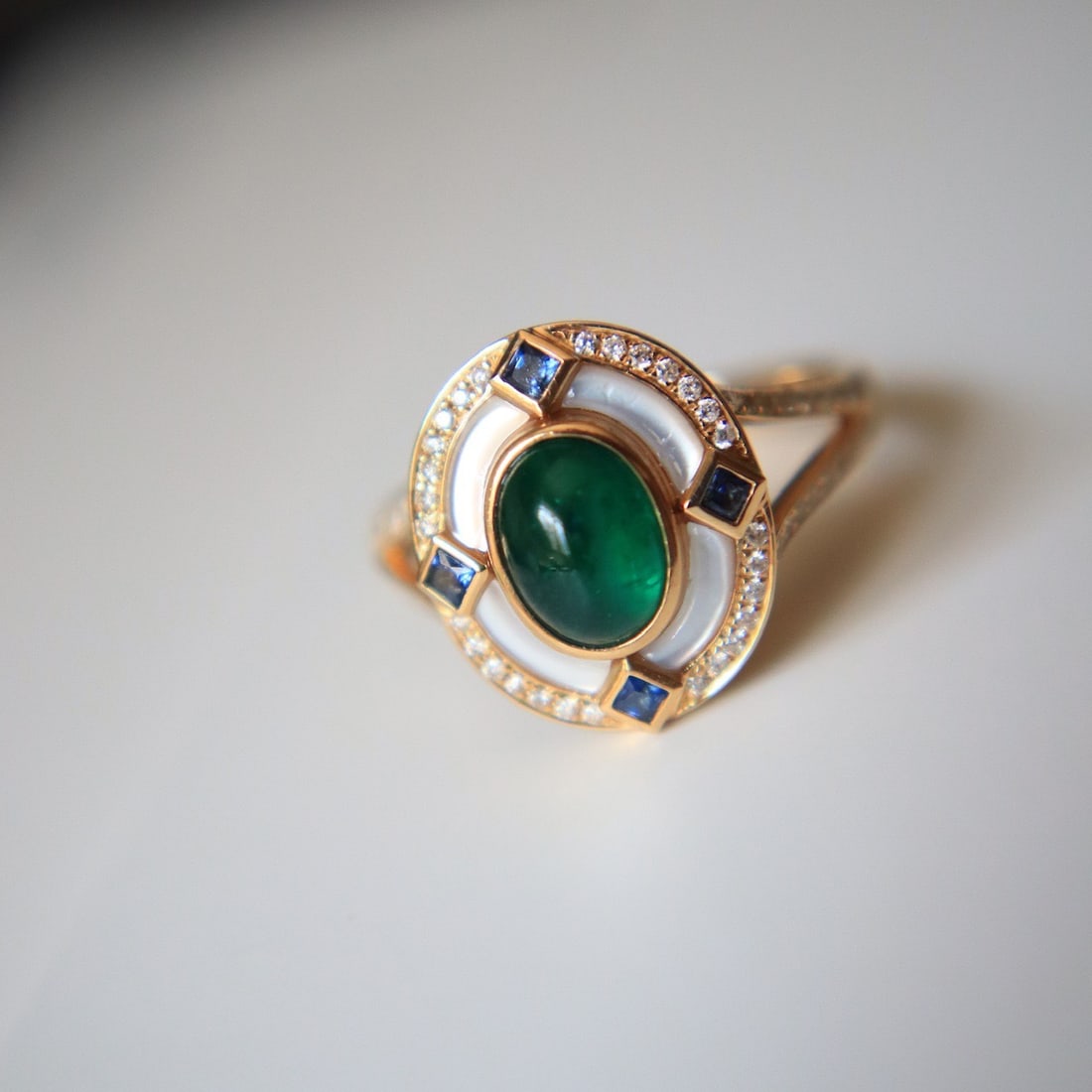 14k Gold 0.95 Ct Natural Emerald & Sapphire & Diamond Ring - 3