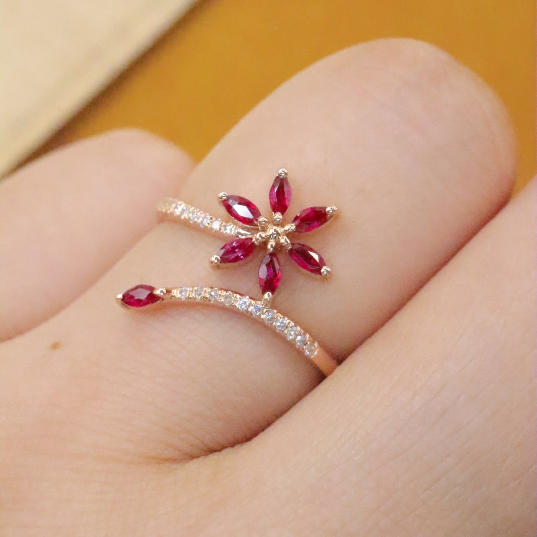 14k Gold 0.34 Ctw Natural Ruby & Diamond Ring - 6