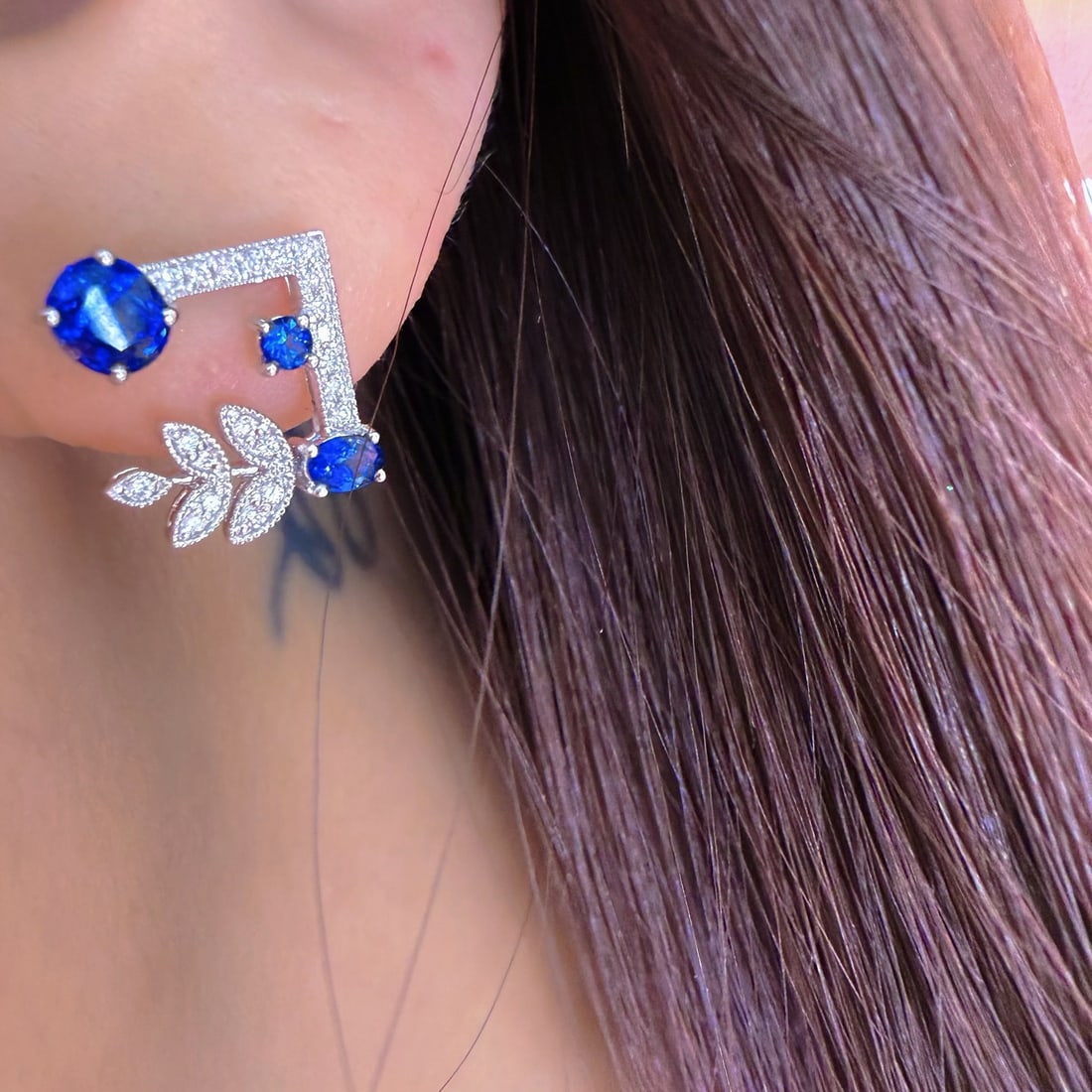 14k Gold 1.1 Ct Natural Sapphire & Diamond Earrings - 4