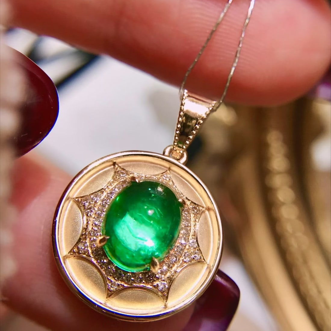 14k Gold 2.32 Ctw Natural Emerald & Diamond Pendant( Without Chain ) - 4