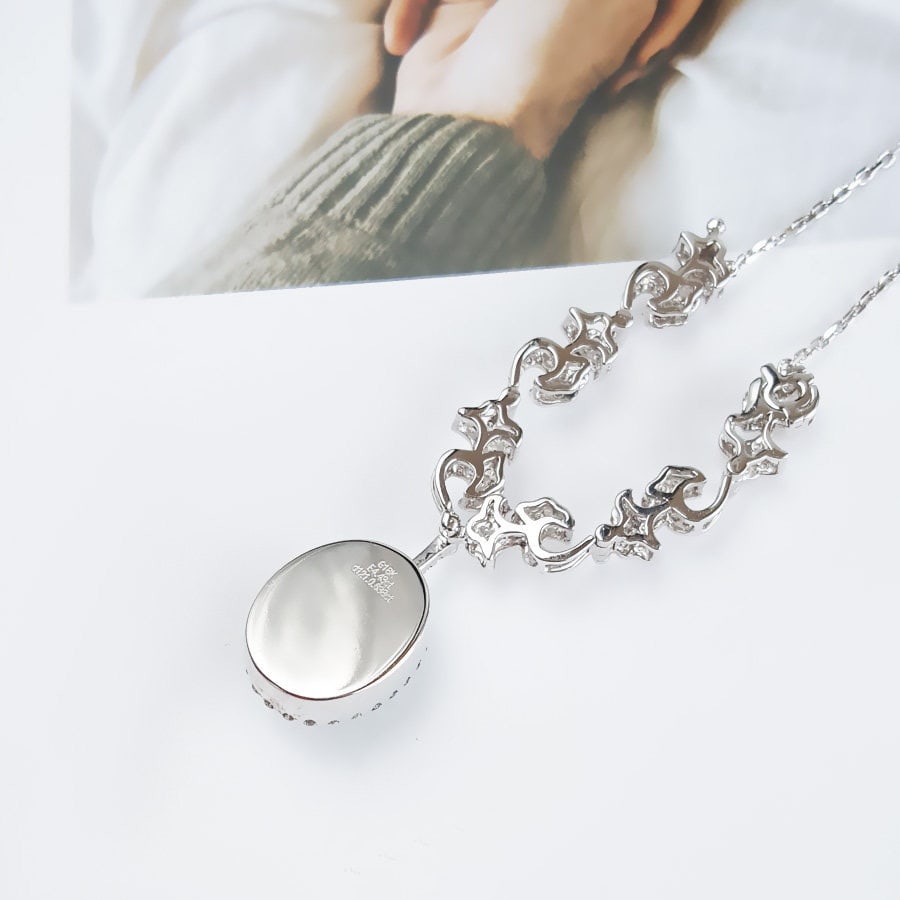 14k Gold 5.07 Ctw Vivid Green Natural Emerald & Diamond Necklace - 2