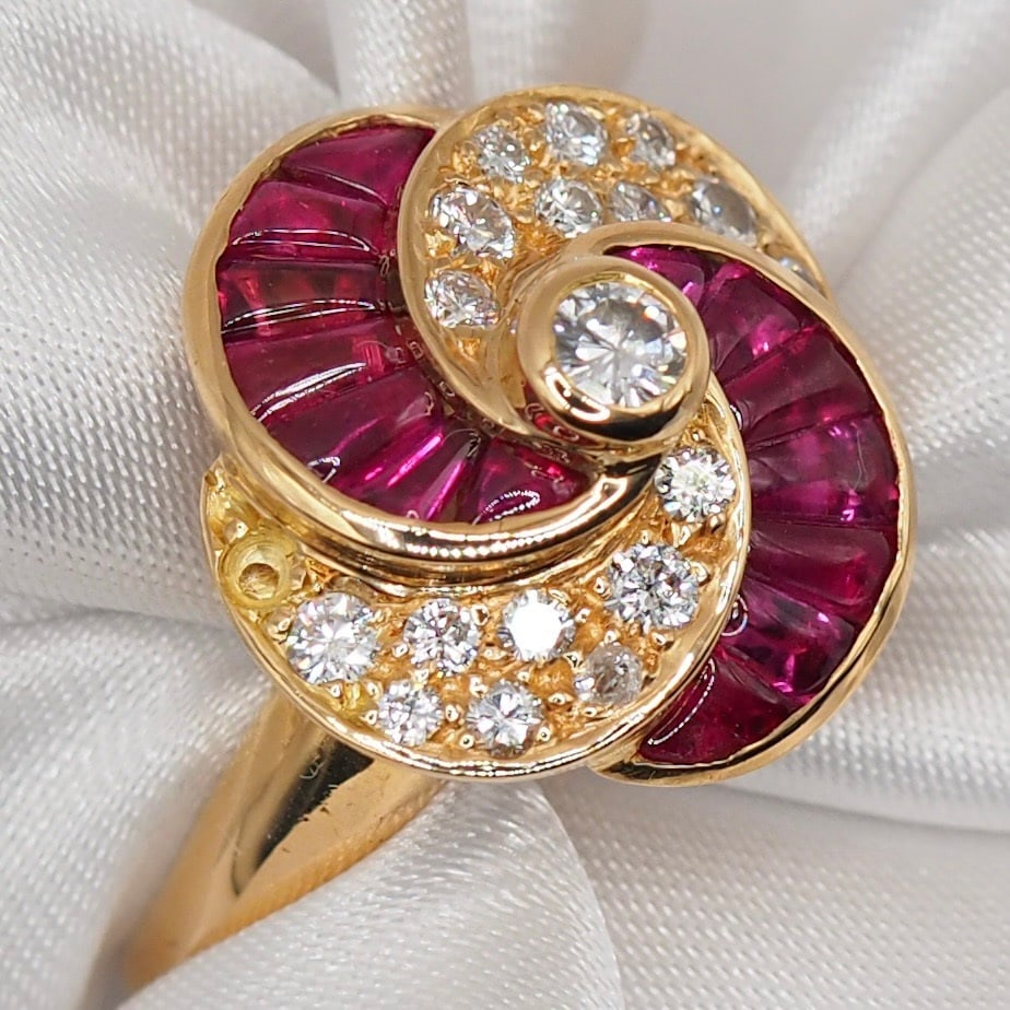 14k Gold 1.93 Ctw Natural Ruby & Diamond Ring - 2