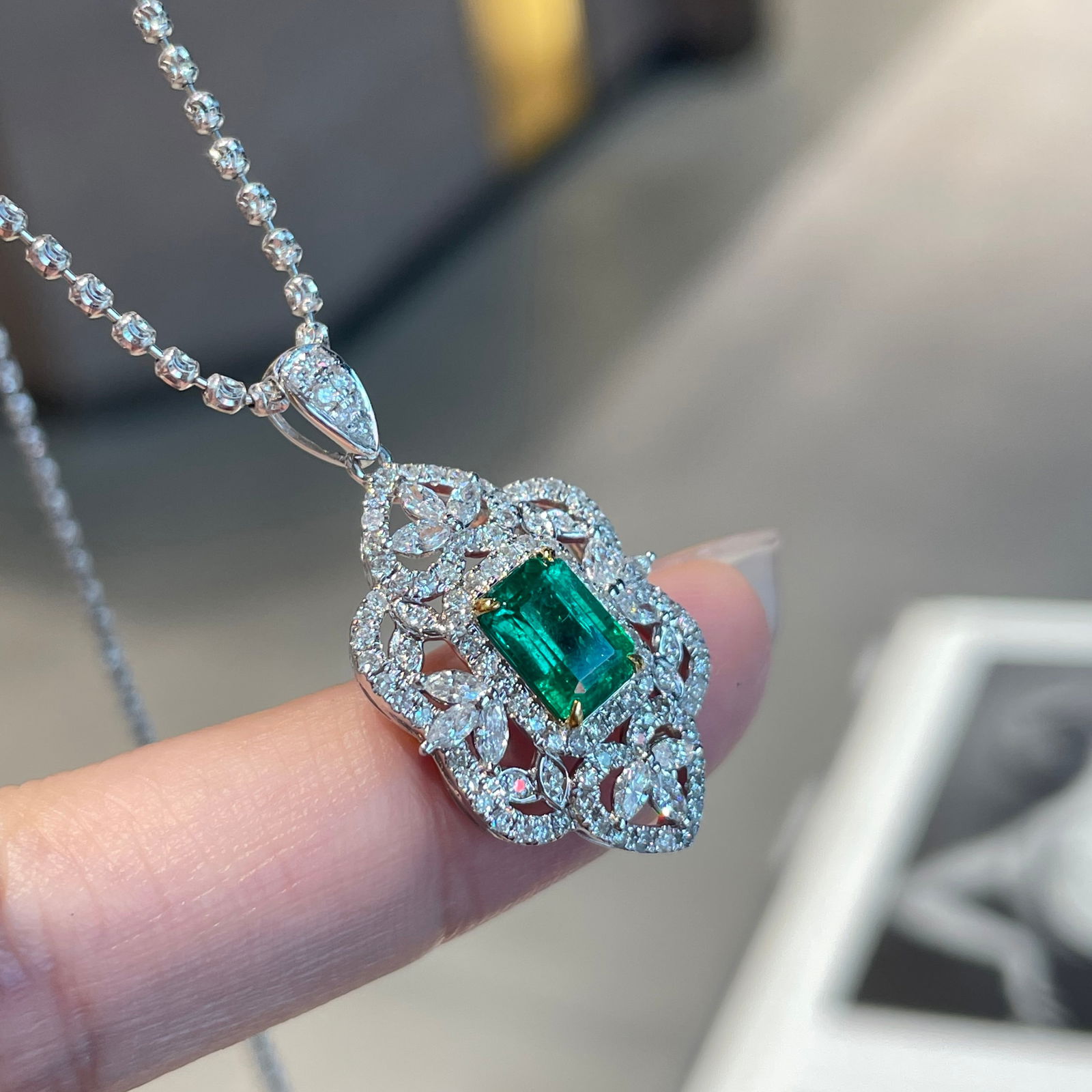 14k Gold 2 Ctw Vivid Green Natural Emerald & Diamond Pendant( Without Chain ) - 2