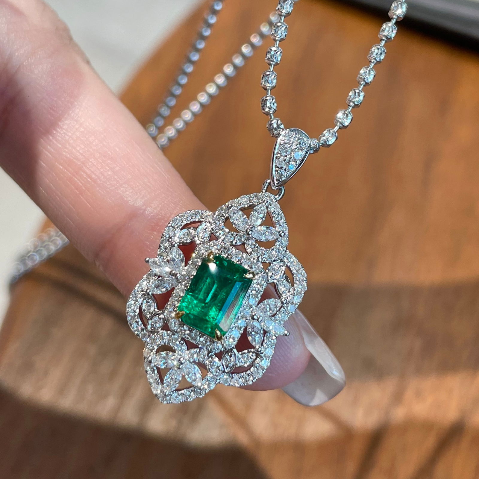 14k Gold 2 Ctw Vivid Green Natural Emerald & Diamond Pendant( Without Chain ) - 3