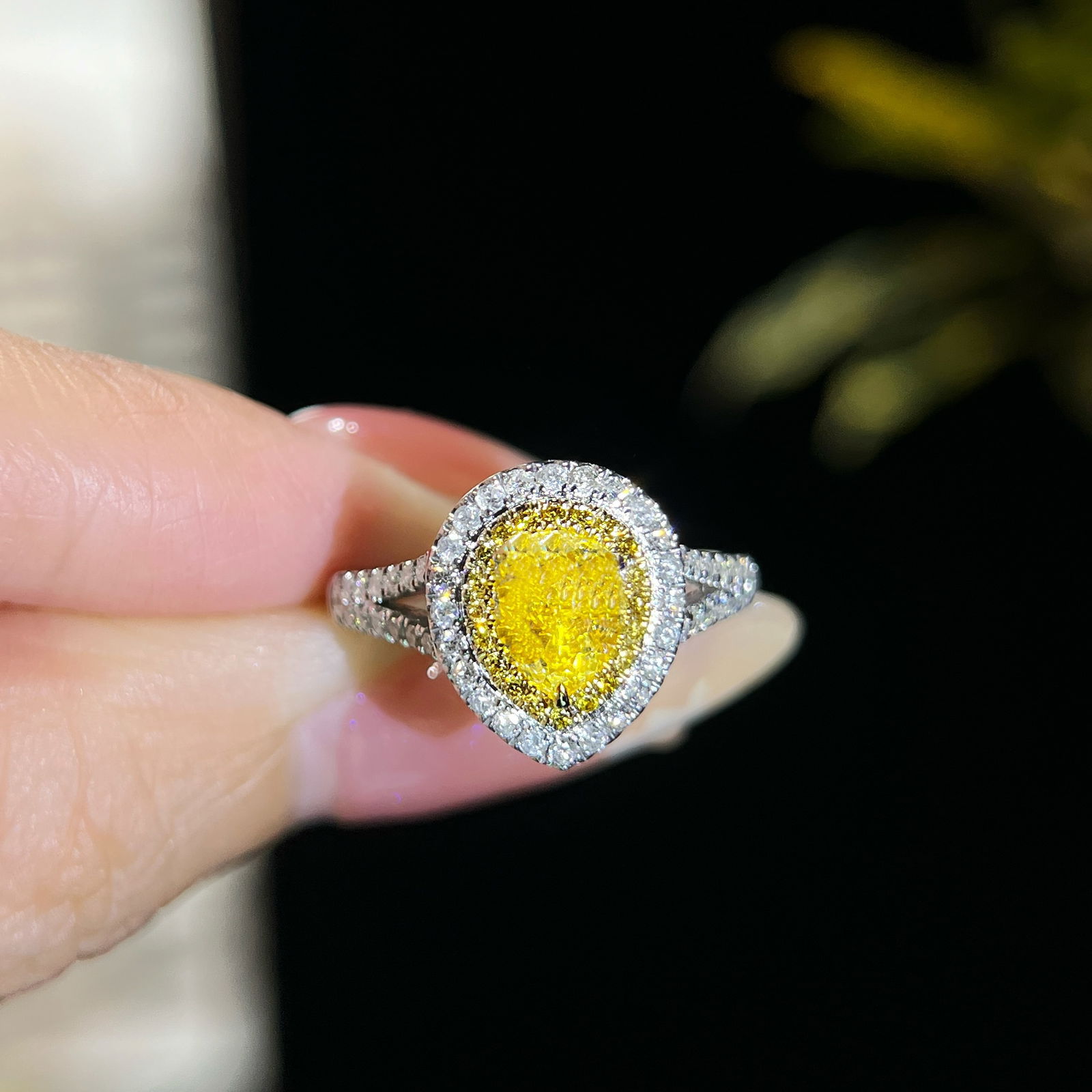 14k Gold 1.47 Ctw Natural Yellow Diamond & Diamond Ring - 3