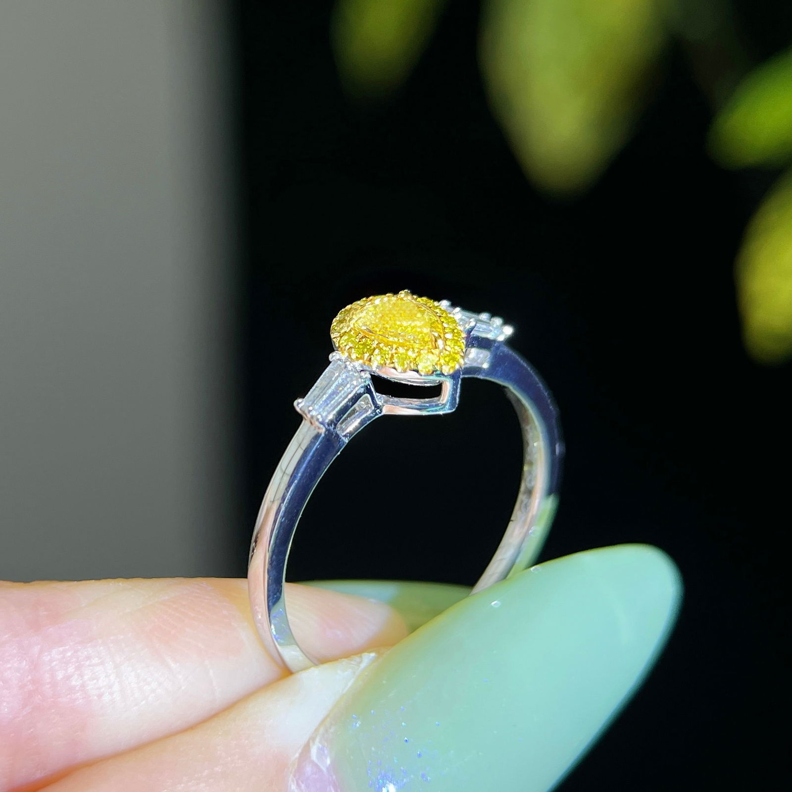 14k Gold 0.50 Ctw Natural Yellow Diamond & Diamond Ring - 3