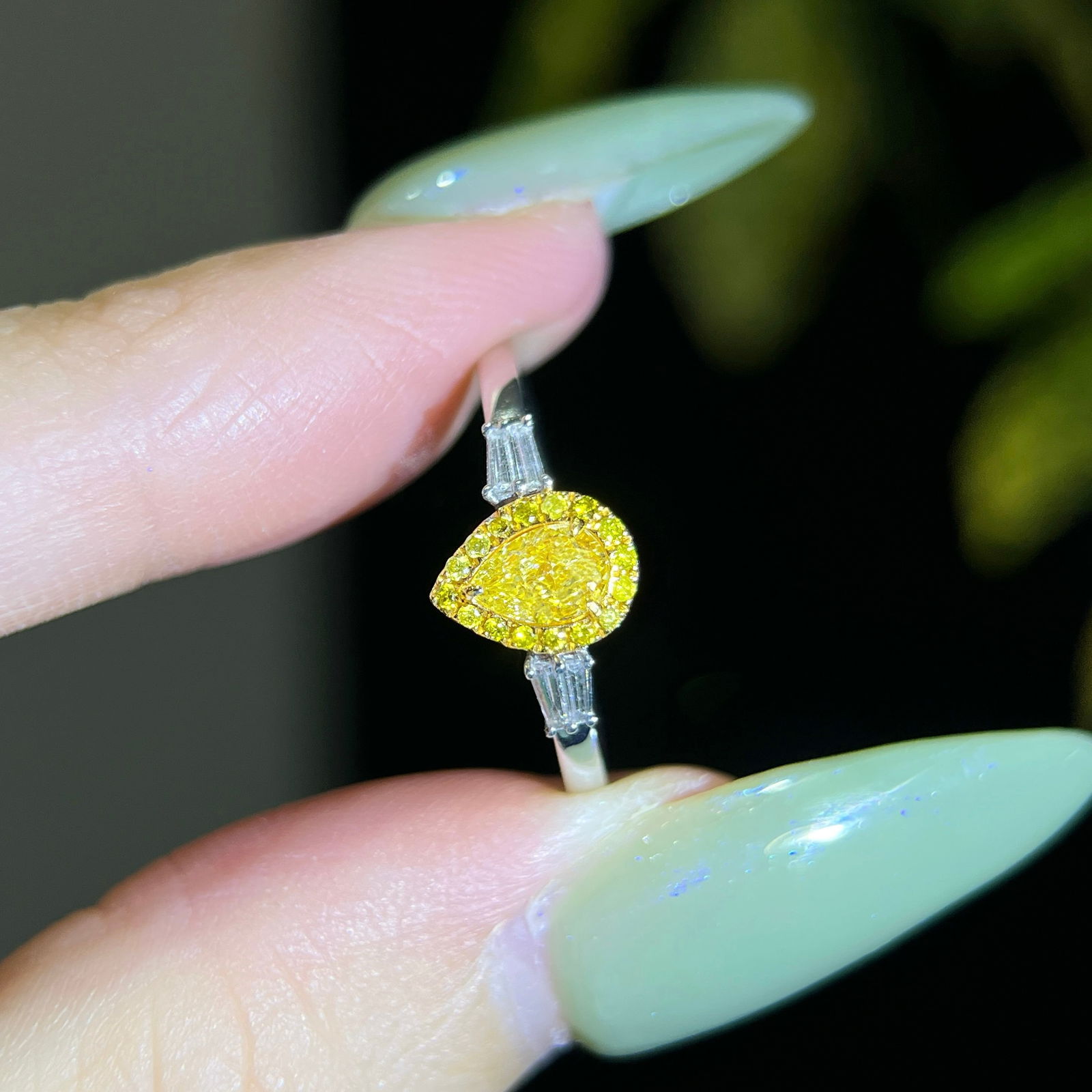 14k Gold 0.50 Ctw Natural Yellow Diamond & Diamond Ring - 6