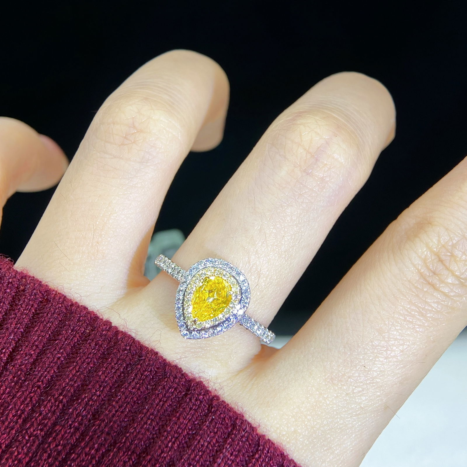 14k Gold 0.84 Ctw Natural Yellow Diamond & Diamond Ring - 2