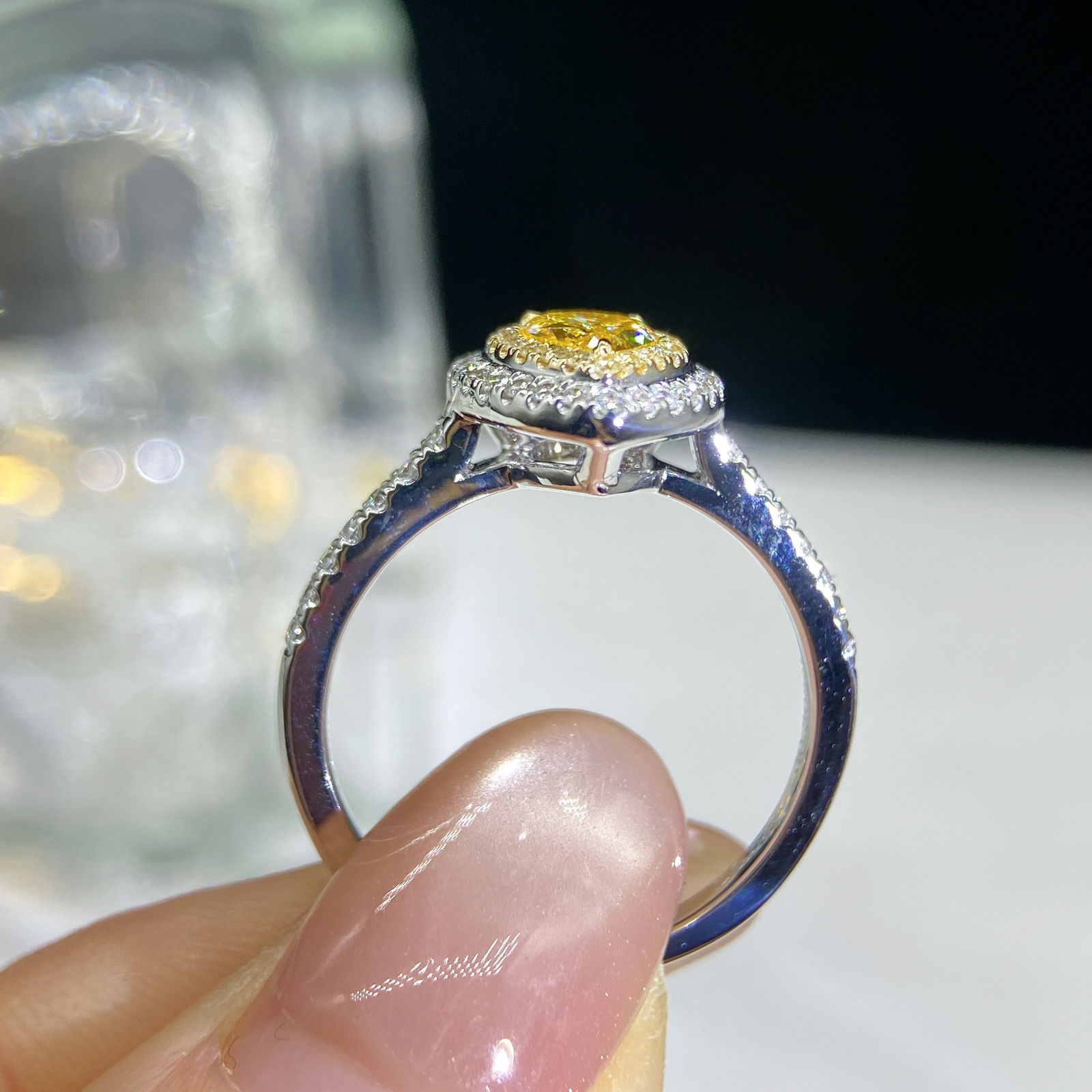 14k Gold 0.84 Ctw Natural Yellow Diamond & Diamond Ring - 3