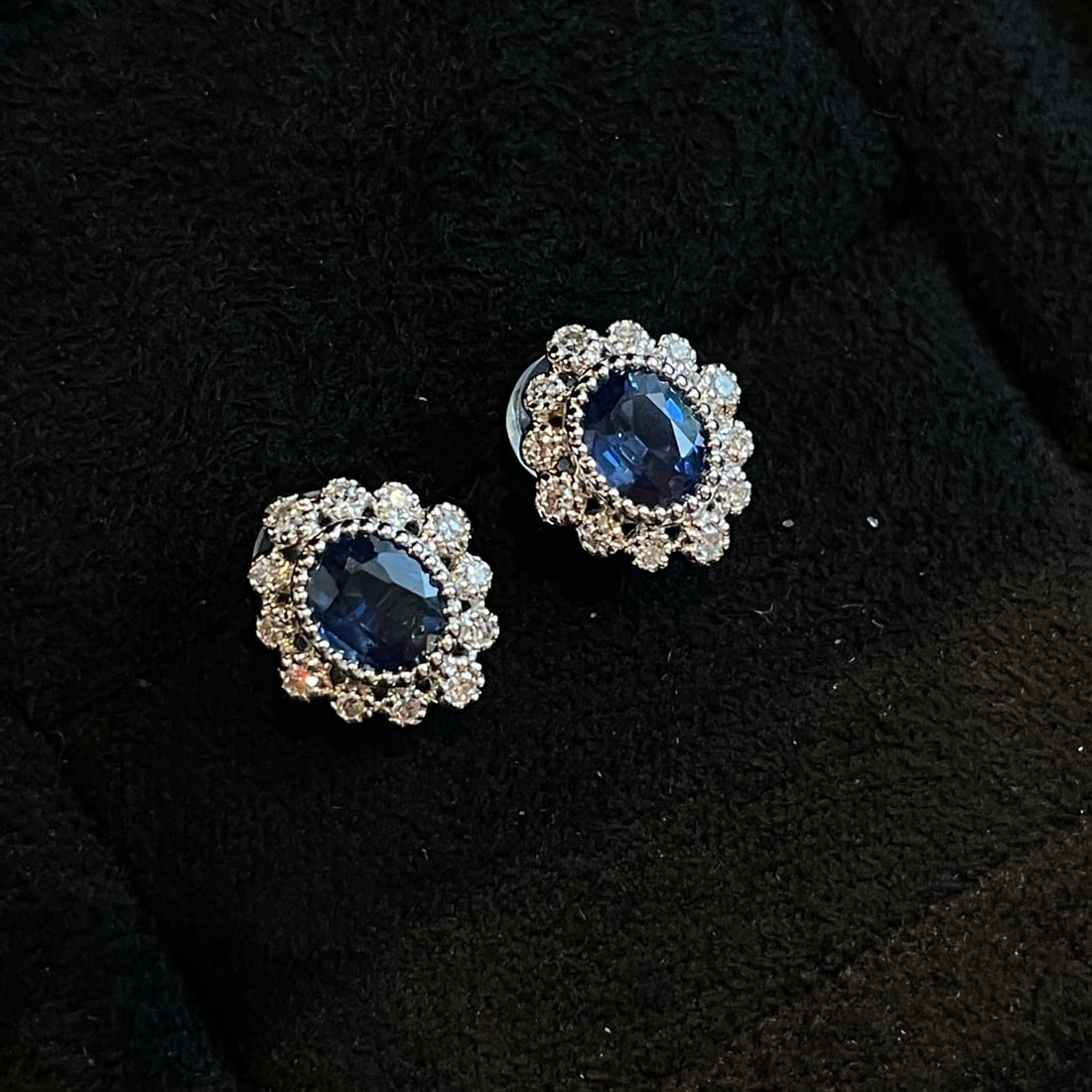 14k Gold 0.95 Ctw Natural Sapphire & Diamond Earrings - 2