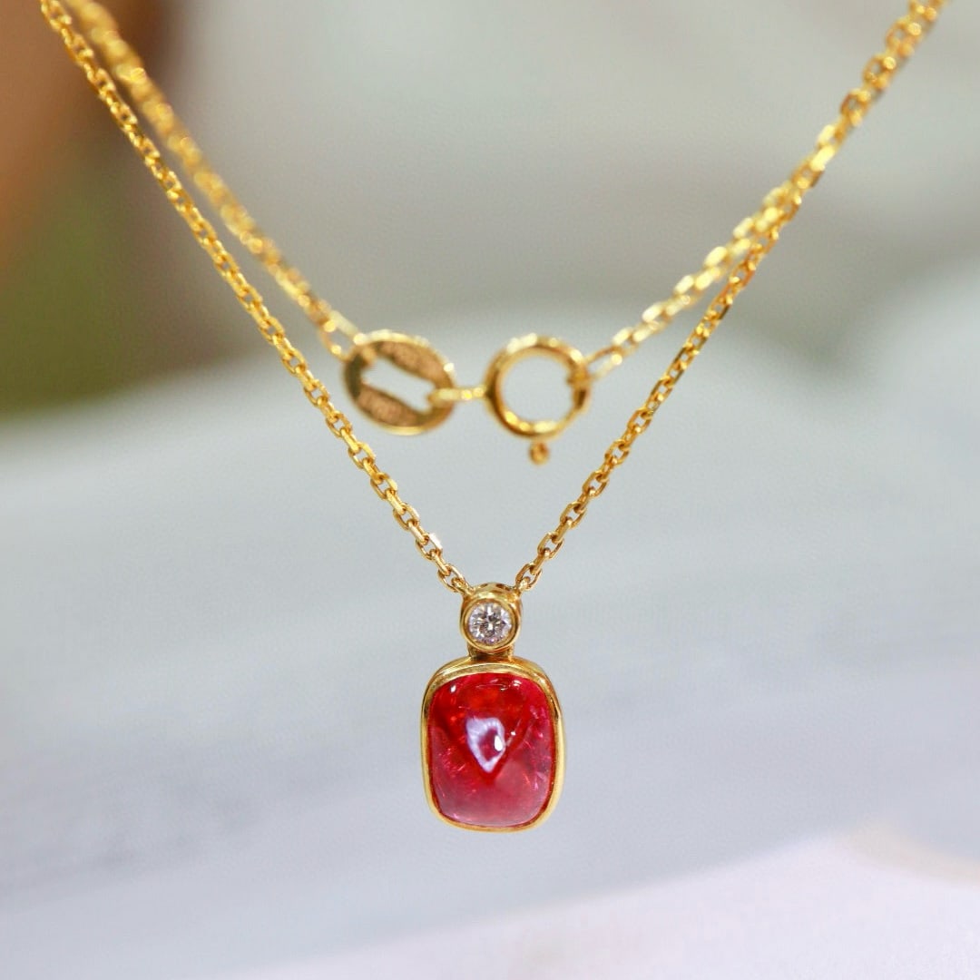 14k Gold 2.12 Ctw Natural Spinel & Diamond Necklace: Ref:230915023 // gold content:14k gold // main gemstone:spinel // shape:suger-loaf // carat weight:2. 09ct // color:red // treatment:natural // // adjacent gemstone 2 : diamond // shape:round // carat