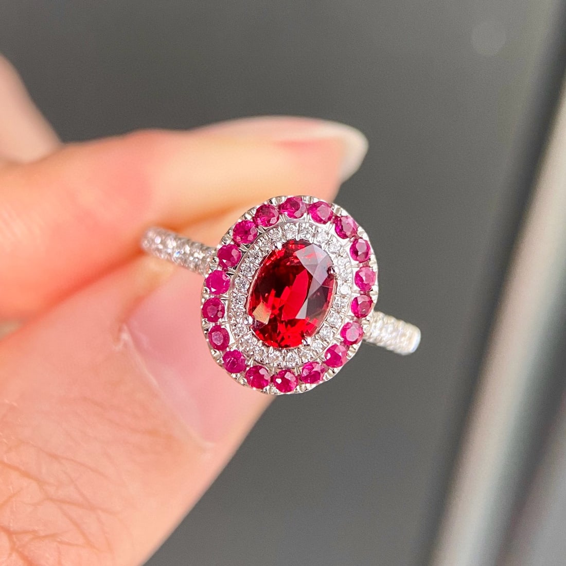 14k Gold 1.31 Ctw Natural Spinel & Diamond Ring: Ref:230916404 // gold content:14k gold // ring size:7. 25us // // main gemstone:spinel // shape:oval // carat weight:0. 73ct // color:red // treatment:natural // // adjacent gemstone 2 : diamond // sh