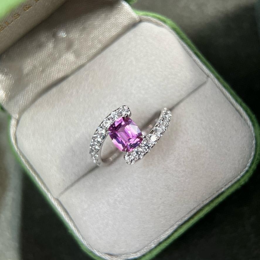 14k Gold 1.93 Ctw Natural Sapphire & Spinel Ring: Ref:230922391 // gold content:14k gold // ring size:7. 25us // // main gemstone:sapphire // shape:cushion // carat weight:1. 22ct // color:pink // treatment:natural // // adjacent gemstone 2 : spinel