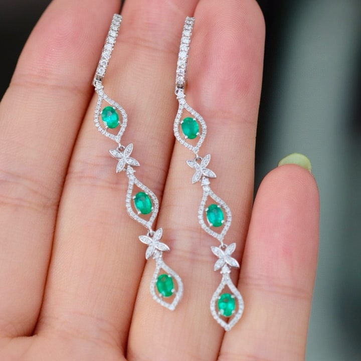 14k Gold 1.5 Ctw Natural Emerald & Diamond Earrings - 3