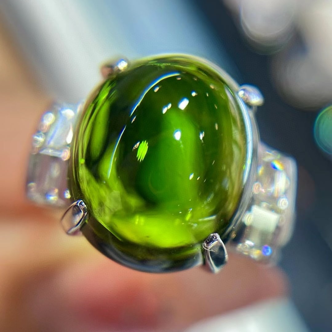 14k Gold 10.48 Ctw Natural Tourmaline & Diamond Ring: Ref:230975054 // gold content:14k gold // ring size:7. 25us // // main gemstone:tourmaline // shape:oval // carat weight:9. 97ct // color:green // treatment:natural // // adjacent gemstone 2 :