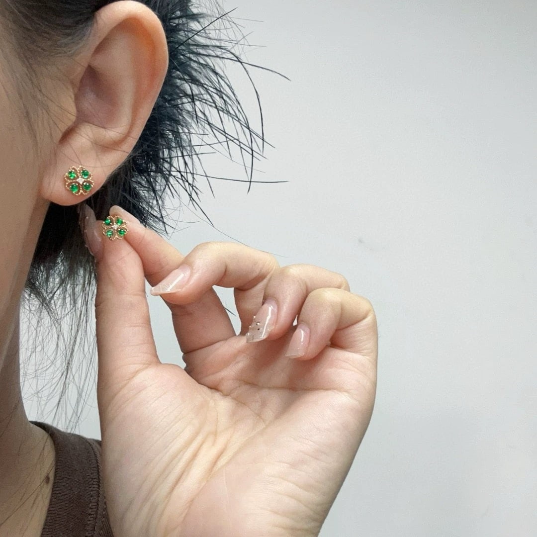 14k Gold 0.42 Ctw Natural Emerald & Diamond Earrings - 4