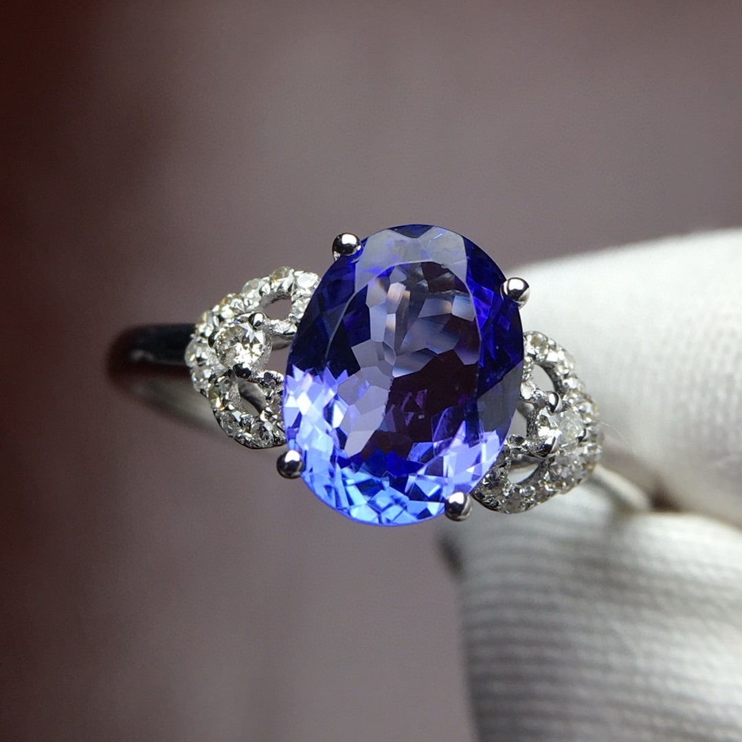 14k Gold 2.2 Ct Natural Tanzanite & Diamond Ring - 2