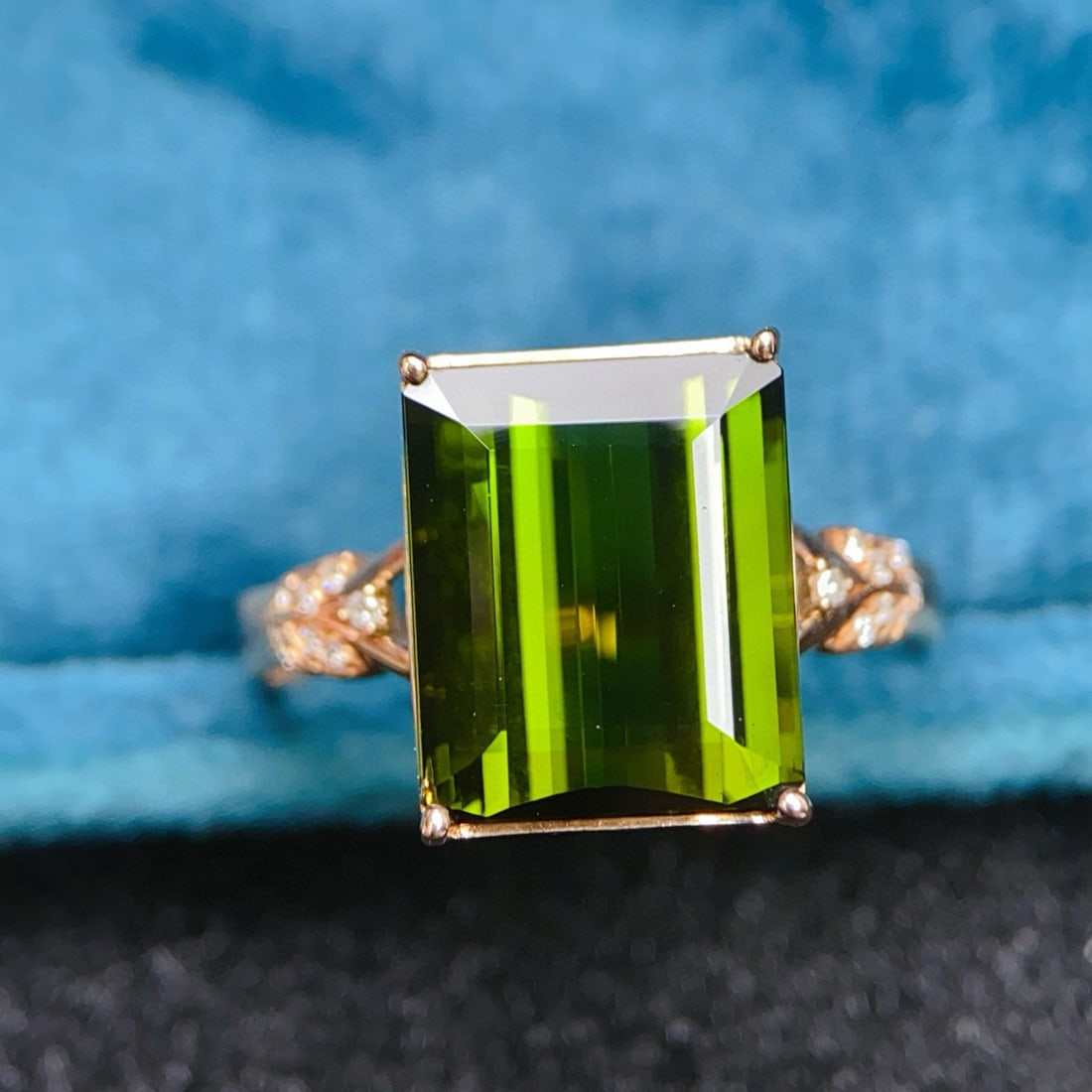 14k Gold 6.05 Ctw Natural Tourmaline & Diamond Ring: Ref:230975141 // gold content:14k gold // ring size:7. 25us // // main gemstone:tourmaline // shape:octagonal // carat weight:6ct // color:green // treatment:natural // // adjacent gemstone 2 :