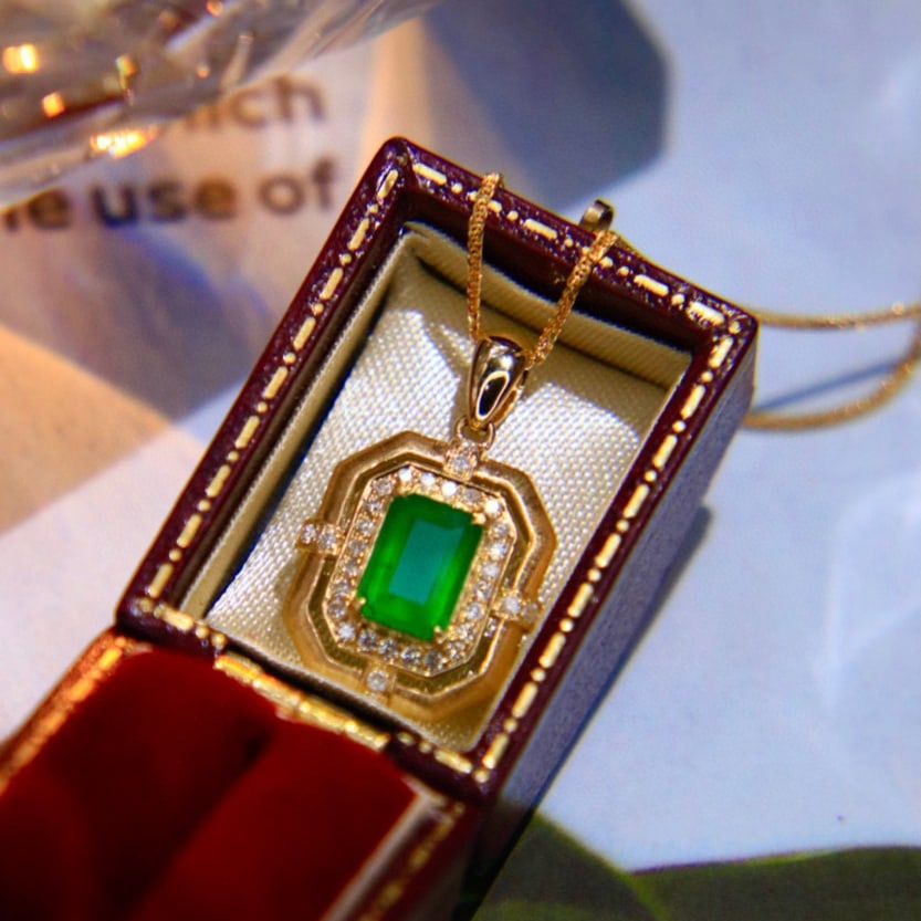 14k Gold 1.29 Ctw Vivid Green Natural Emerald & Diamond Earrings - 5