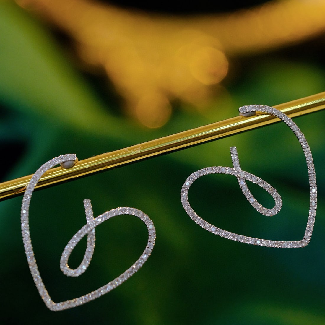 14k Gold 0.72 Ct Natural H Diamond Earrings: Ref:230975177 // gold content:14k gold // main gemstone:diamond // shape:round // carat weight:0. 72ct // clarity grade:vs-si // color:h // treatment:natural // cut grade:g // Condition: NewLow