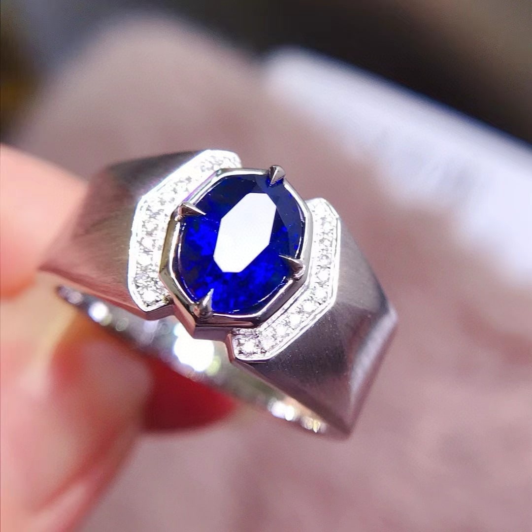 14k Gold 2.32 Ctw Natural Sapphire & Diamond & Men¡¯s Ring: Ref:230975221 // gold content:14k gold // ring size:8us // // main gemstone:sapphire // shape:oval // carat weight:2. 11ct // color:royal blue // treatment:natural // // adjacent gemstone 2 :