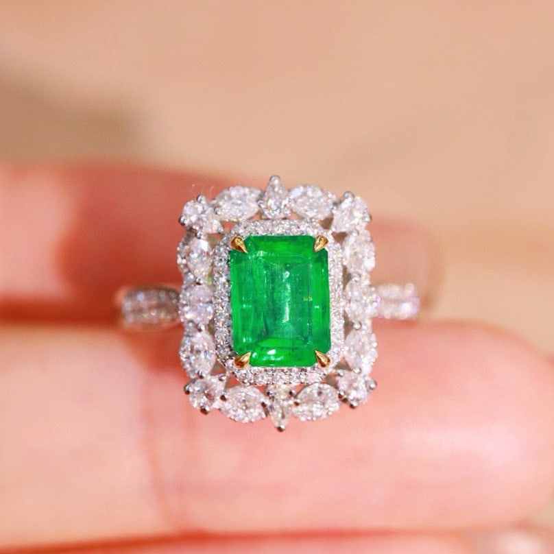 14k Gold 1.79 Ctw Vivid Green Natural Emerald & Diamond Ring: Ref:230975239 // gold content:14k gold // ring size:7. 25us // // main gemstone:emerald // shape:octagonal // carat weight:1. 20ct // color:vivid green // treatment:natural // // adjacent gemstone