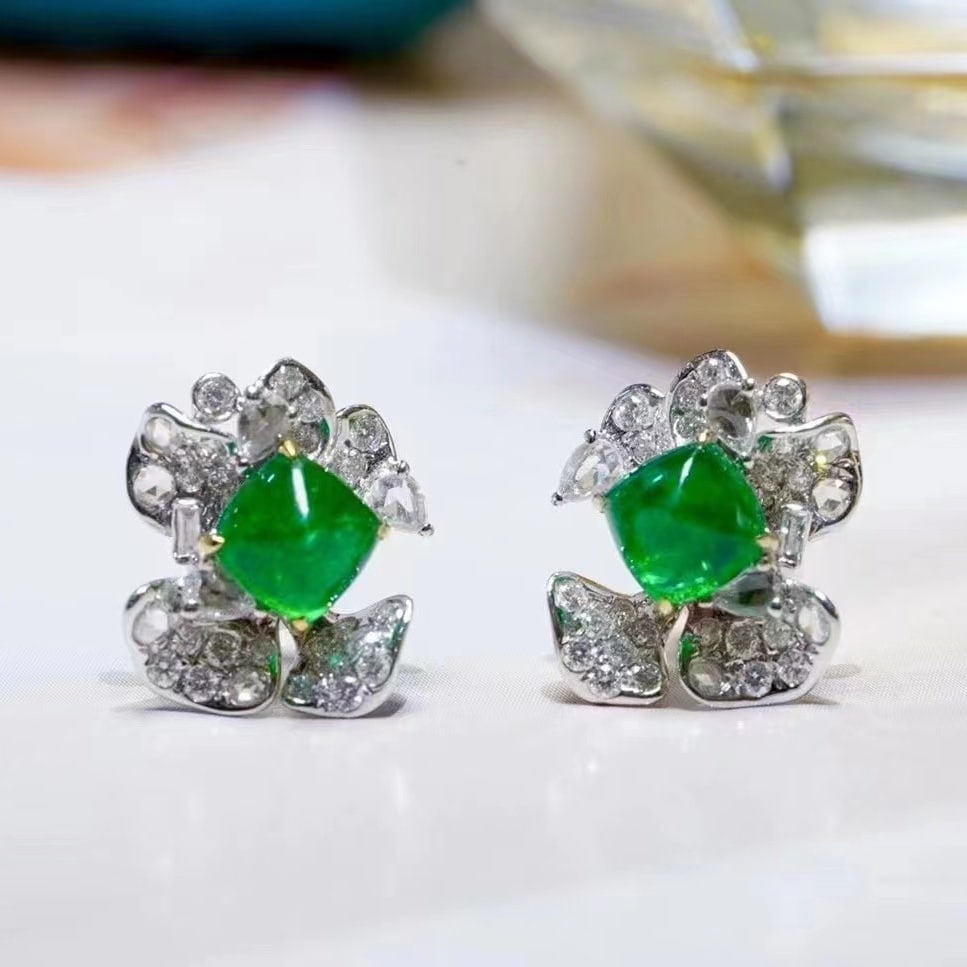 14k Gold 1.65 Ct Vivid Green Natural Emerald & Diamond Earrings - 4