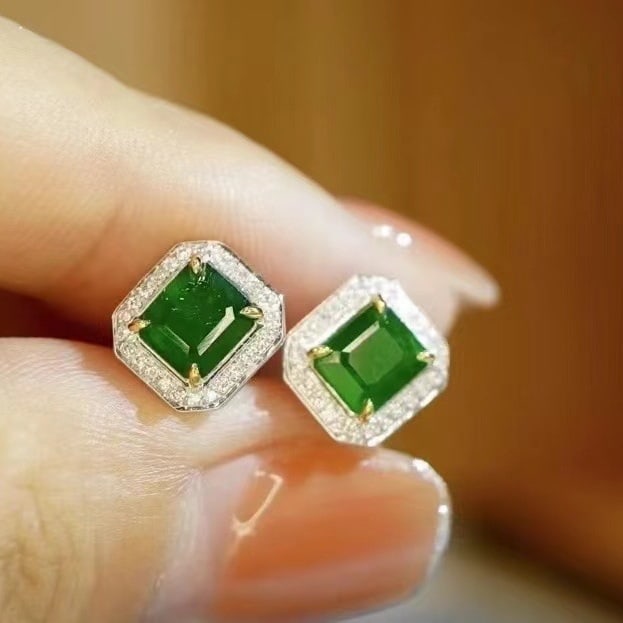 14k Gold 1.38 Ct Natural Emerald & Diamond Earrings - 5