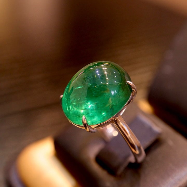 14k Gold 13.1 Ct Natural Emerald Ring - 3
