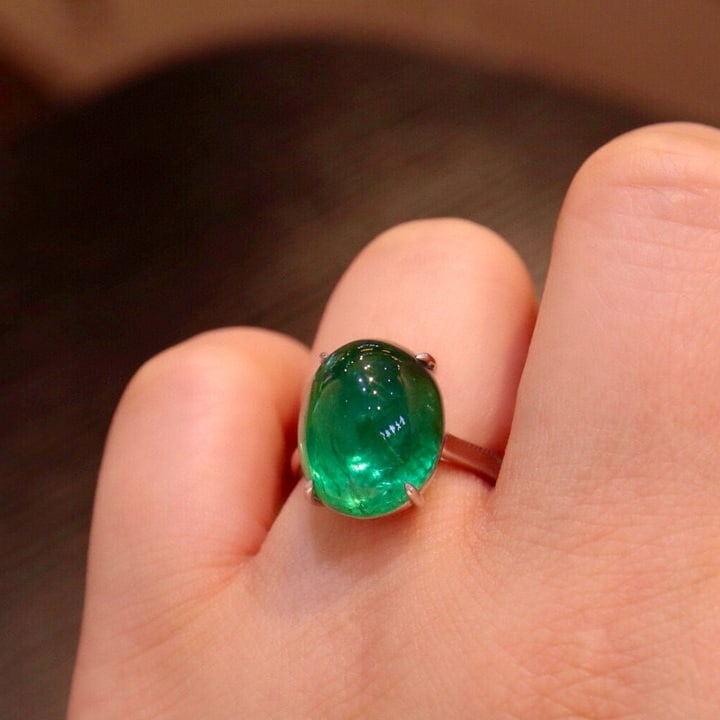 14k Gold 13.1 Ct Natural Emerald Ring - 5